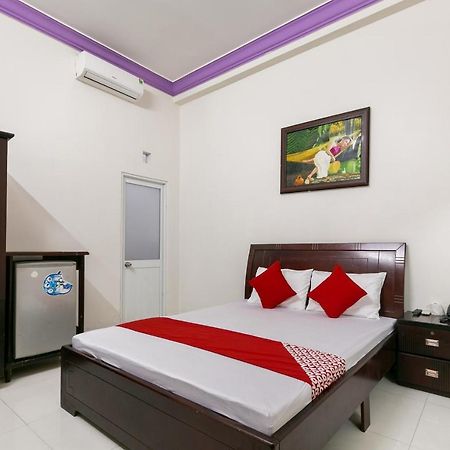 Oyo 486 Nhat Nhat Hotel Thành Pho Ho Chí Minh Esterno foto