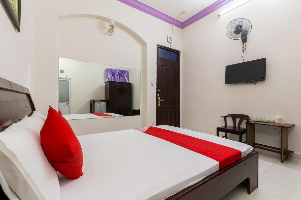 Oyo 486 Nhat Nhat Hotel Thành Pho Ho Chí Minh Esterno foto