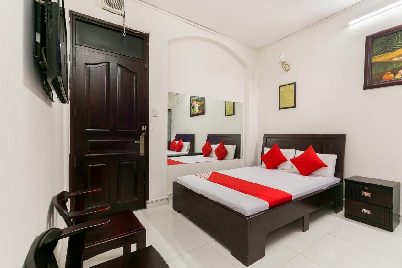 Oyo 486 Nhat Nhat Hotel Thành Pho Ho Chí Minh Esterno foto