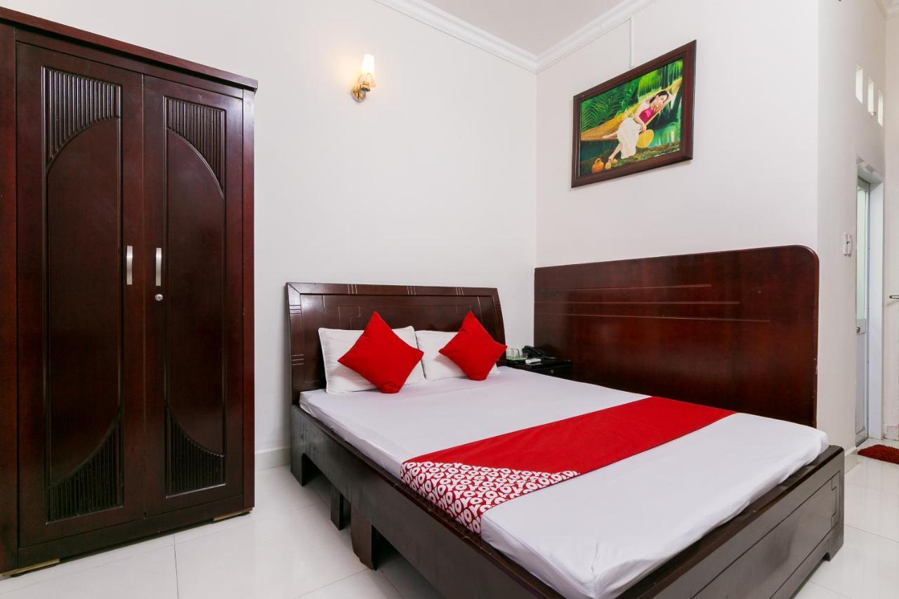 Oyo 486 Nhat Nhat Hotel Thành Pho Ho Chí Minh Esterno foto