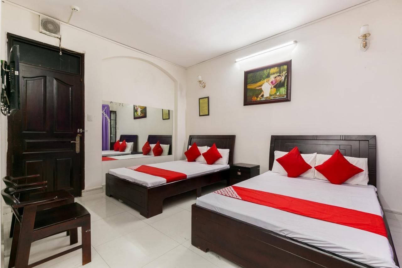 Oyo 486 Nhat Nhat Hotel Thành Pho Ho Chí Minh Esterno foto