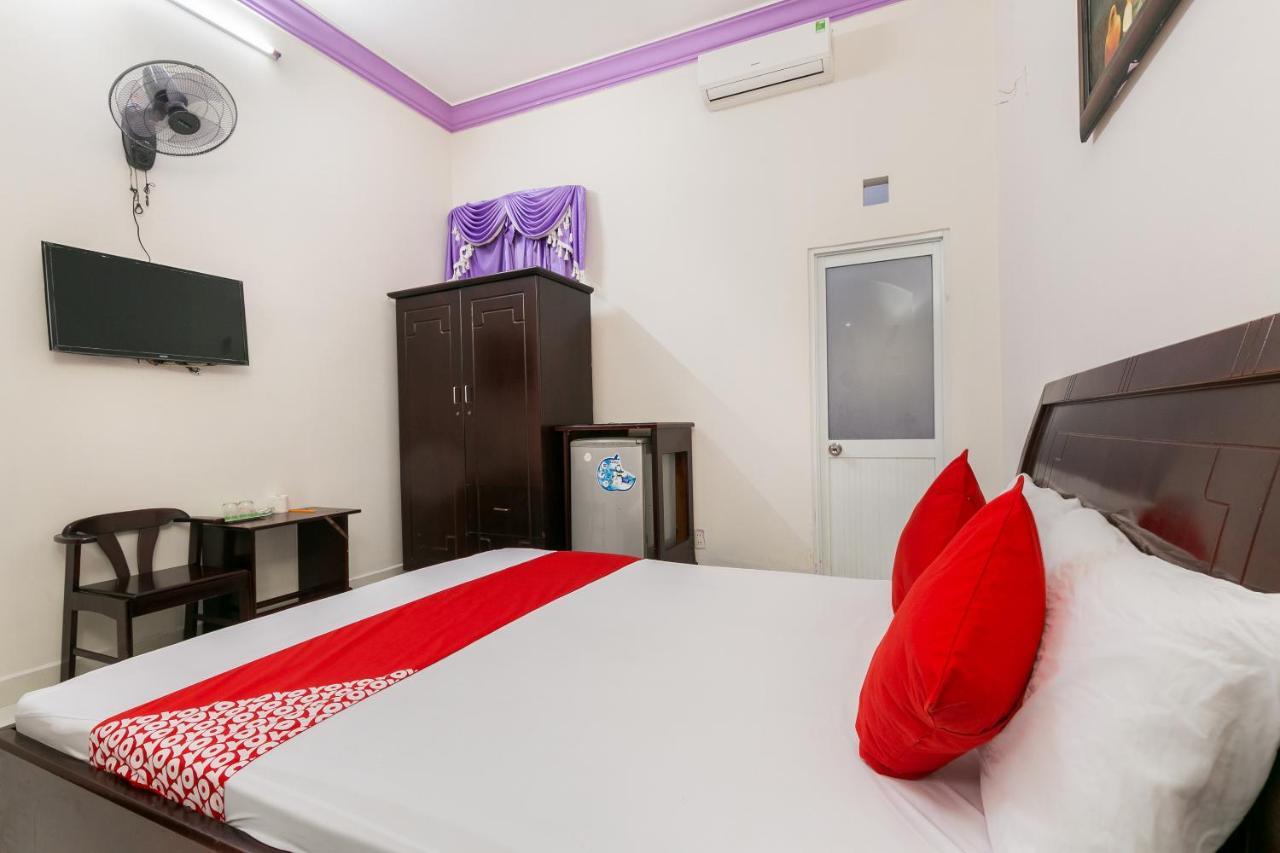 Oyo 486 Nhat Nhat Hotel Thành Pho Ho Chí Minh Esterno foto